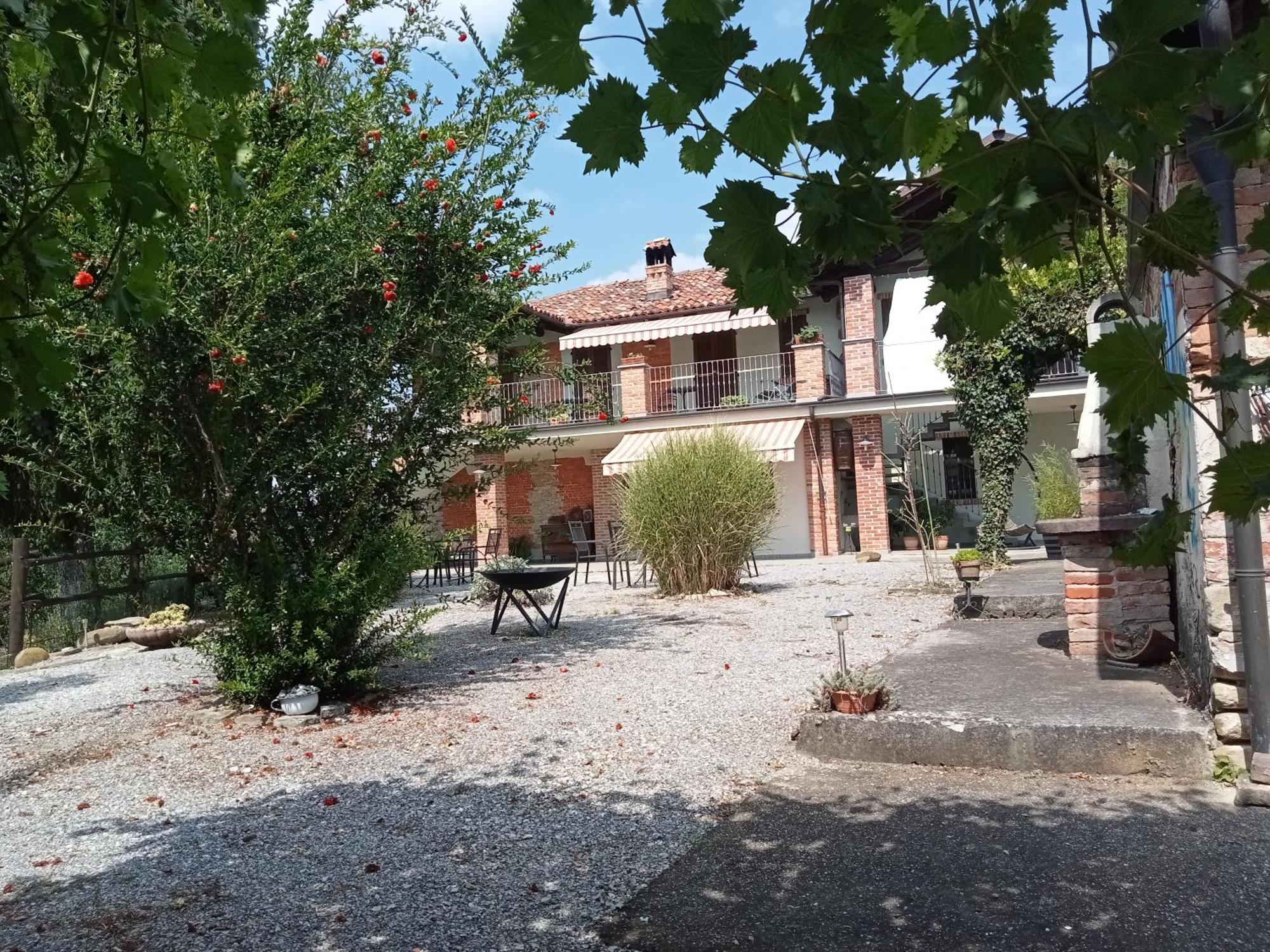 Agriturismo Bric Di Gai Monforte dʼAlba Quarto foto